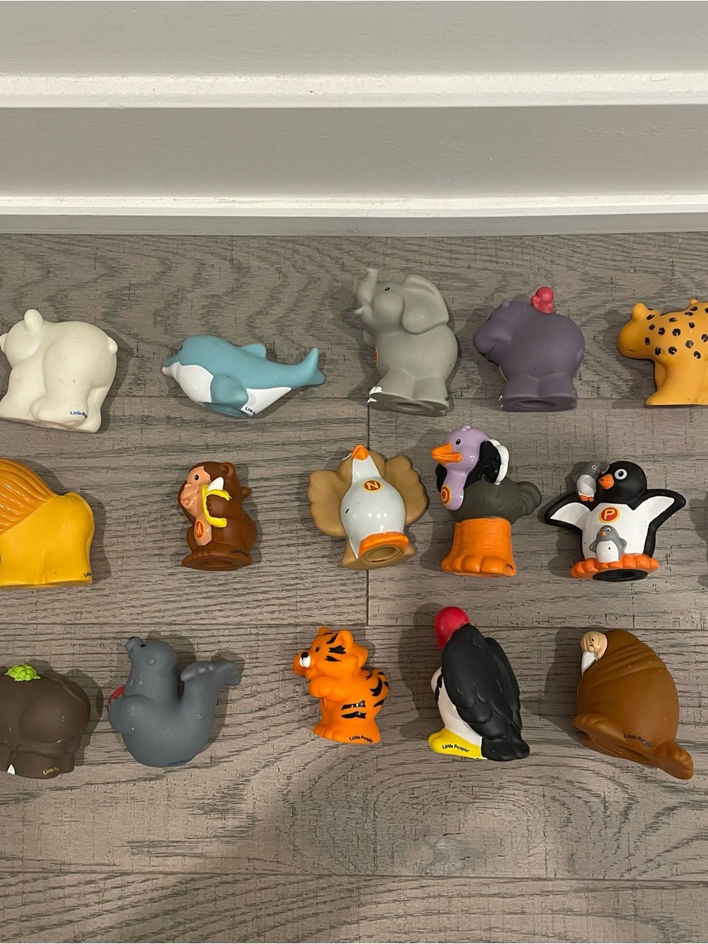 16 Fisher Price Little People Alphabet Animals - Picture 6 of 12